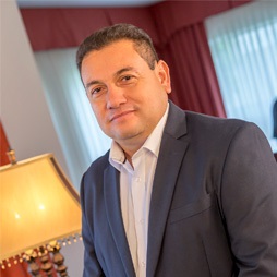 Rolando Castro Ministro de Trabajo